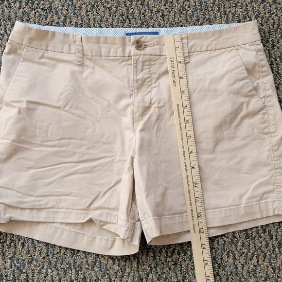 Old Navy Tan Every Day Relaxed Fit Short Size 8 - Picture 4 of 10
